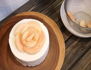 桃の色変わりを防ぐ方法 シロップを使った簡単方法 コリスのお菓子作りブログ