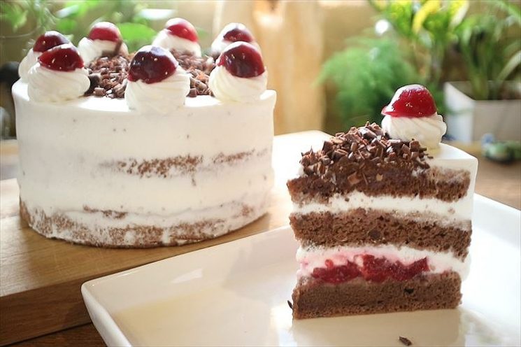 黒い森のさくらんぼケーキの作り方 レシピ フィレノワール キルシュトルテ コリスのお菓子作りブログ