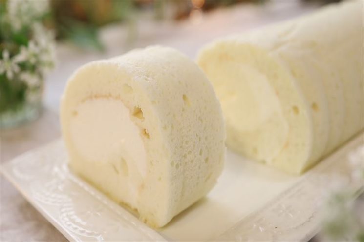 白いロールケーキの作り方 レシピ 卵白消費 コリスのお菓子作りブログ